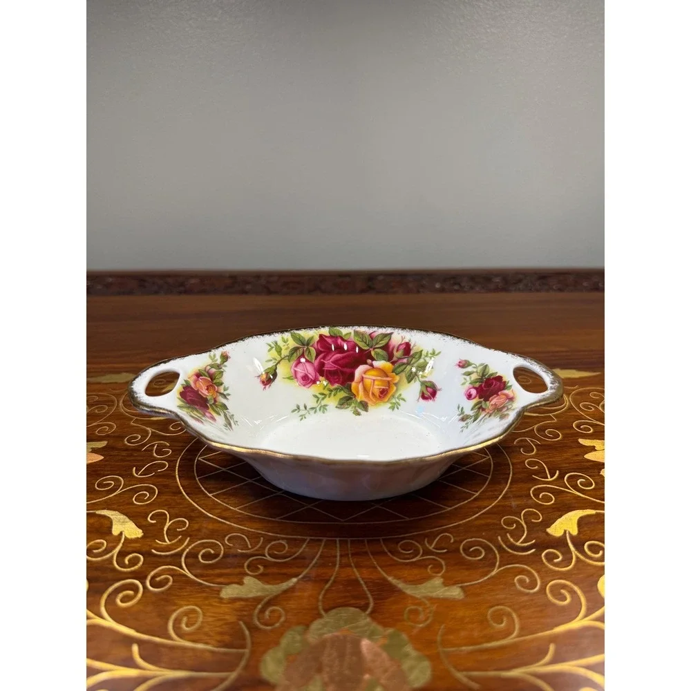 Vintage‎ Royal Albert Old Country Roses Ring Dish